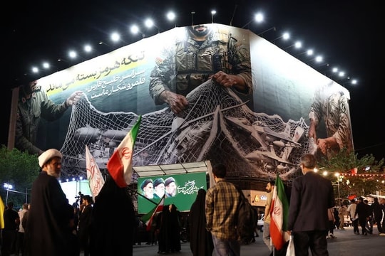 Mỹ - Iran tiếp tục đấu súng ở Vùng Vịnh, nguy cơ xung đột leo thang trở lại