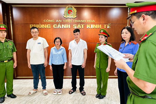 Khởi tố Giám đốc người Trung Quốc vì xả trái phép gần 6 triệu kg chất thải