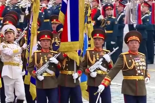 Quân nhân Triều Tiên tham gia lễ duyệt binh trên Quảng trường Đỏ