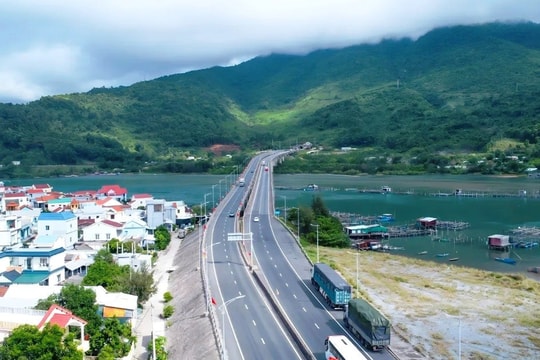 Huế nghiên cứu đầu tư xây thêm cầu vượt đường sắt