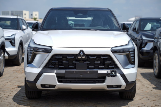 SUV bán chạy nhất của Mitsubishi tại Việt Nam đã về bản 2026, giá khoảng 560 triệu đồng, thêm nhiều trang bị đáng chú ý