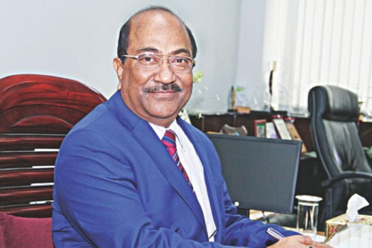Bangladesh: Khám xét nhà riêng, thu giữ khẩn cấp vàng và hơn 6 tỷ đồng tiền mặt của cựu lãnh đạo Ngân hàng Trung ương