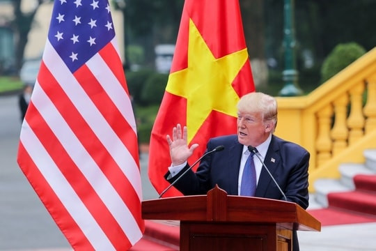 Mỹ chính thức đưa Việt Nam vào diện giám sát đặc biệt, đại diện 320 doanh nghiệp lập tức đưa ra cảnh báo