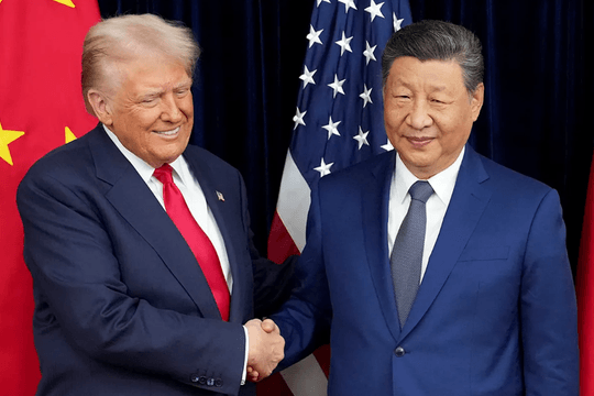 Ngay trước khi ông Trump tới Bắc Kinh: Thặng dư thương mại Mỹ - Trung tăng vọt, lên gần 88 tỷ USD
