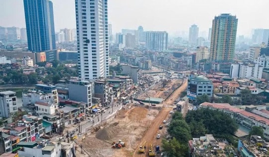 Tuyến đường ‘đắt nhất hành tinh’ tại Hà Nội nỗ lực về đích vào cuối năm nay