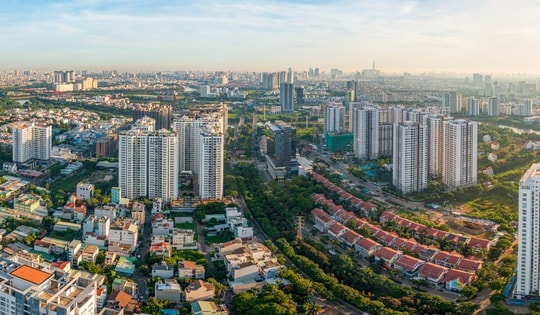 Việt Nam lần đầu ghi danh Top 20 nền kinh tế tăng trưởng bền vững nhất khu vực, bất động sản hưởng lợi lớn
