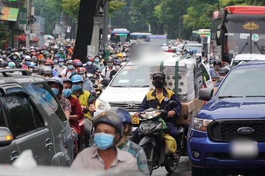 Các tài xế, chủ phương tiện ô tô tải trên 1 tấn, xe khách trên 29 chỗ lưu ý