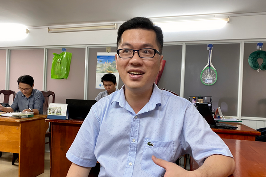 Phó Giáo sư trẻ nhất Việt Nam giải thành thạo Toán lớp 5 khi nhỏ, nhận lương 60.000.000 đồng/tháng tại Pháp, hiện về nước là Trưởng bộ môn