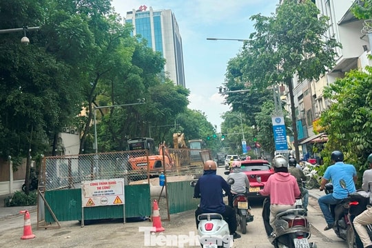 Hà Nội yêu cầu tháo rào chắn, hoàn thành dự án chống ngập trước 30/5