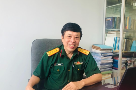 Giáo sư khoác áo lính, sở hữu hơn 100 công trình khoa học, người đứng sau cầu phao - xe thiết giáp - máy xúc thủy lực...