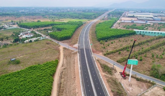 Chỉ vài giờ nữa, Việt Nam chính thức thông xe tuyến cao tốc hơn 21.000 tỷ kết nối 2 thành phố giàu có nhất cả nước