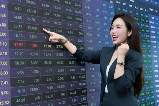 Cổ phiếu dầu khí tiếp tục hút tiền, thêm trợ lực mới ngoài câu chuyện giá dầu