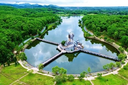 Vùng đất duy nhất Việt Nam nổi tiếng với 9 chúa 13 vua, được Quỹ Quốc tế vinh danh 'Thành phố xuất sắc' về hành động khí hậu