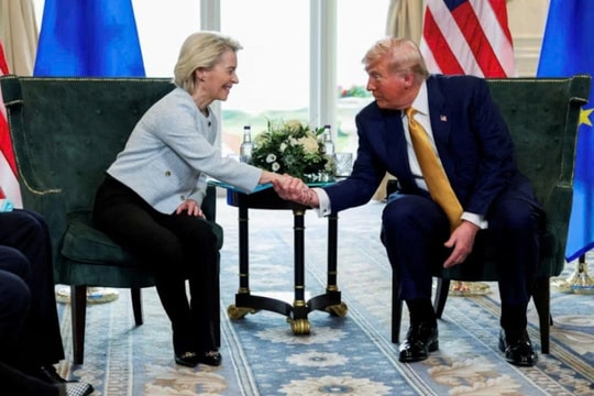 EU đạt thỏa thuận sơ bộ hoàn tất hiệp định thương mại với Mỹ