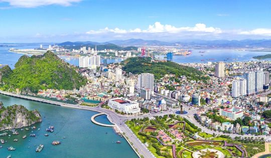 Tỉnh sắp lên thành phố trực thuộc Trung ương phấn đấu thu nhập bình quân đầu người sánh ngang Hồng Kông (Trung Quốc)