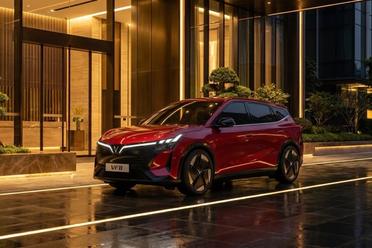 VinFast VF 8 thế hệ mới chính thức ra mắt: Tầm hoạt động 500km, sạc nhanh 30 phút, 2 màn hình, cần số sau vô lăng, hệ thống ITM mới do hãng xe Việt tự nghiên cứu phát triển, giá niêm yết 999 triệu đồng