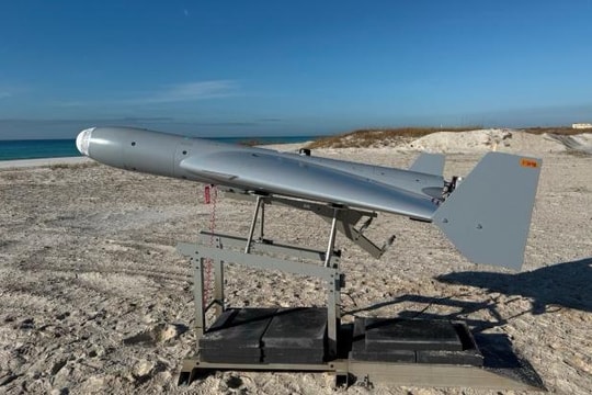 Mỹ tích hợp AI cho UAV tự sát, cho phép tự phối hợp tác chiến