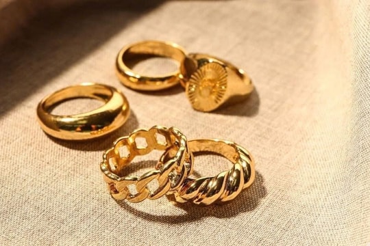 Giá vàng hôm nay (23/5): Vàng thế giới đỏ lửa, SJC giảm thêm nửa triệu đồng/lượng