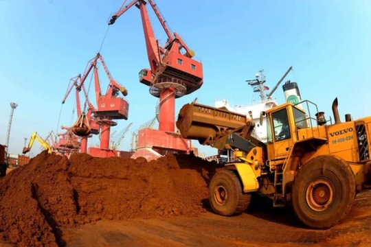 Viettel được đề xuất nghiên cứu các cơ hội hợp tác mới, trong đó có đất hiếm