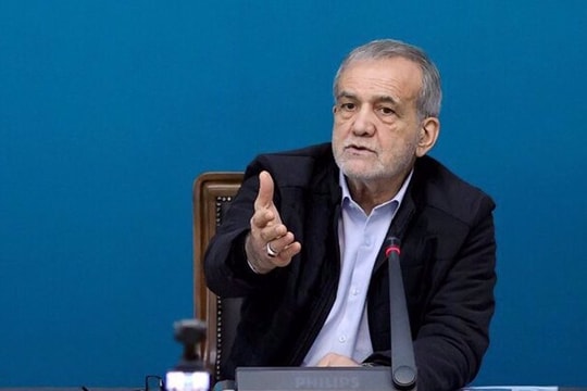 Tổng thống Iran: Không có quyết định nào được đưa ra nếu không có sự chấp thuận của Lãnh tụ tối cao