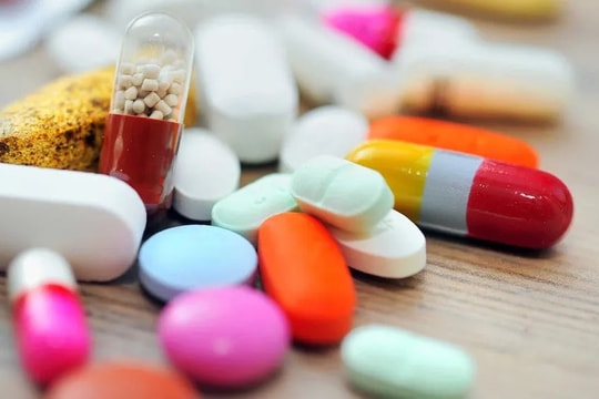 Thu hồi khẩn thuốc giảm đau phổ biến vì không đạt chất lượng, 2 công ty dược bị xử phạt nặng