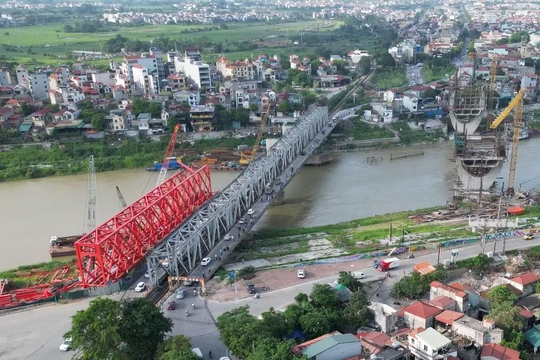 Dự án cầu đường sắt quy mô hơn 1.800 tỷ đồng chậm triển khai, Bộ Xây dựng lập tức vào cuộc