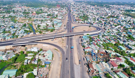 Cao tốc 21.000 tỷ kết nối 2 thành phố giàu nhất cả nước liên tục bị trộm, đề nghị công an vào cuộc