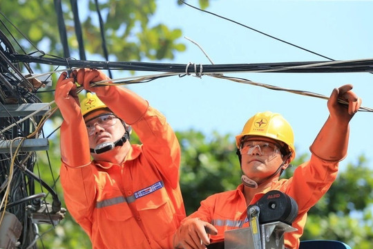 Miền Bắc nóng như đổ lửa, điện tiêu thụ liên tục lập kỷ lục