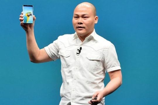 Dòng điện thoại gắn với câu nói để đời 'thật không thể tin nổi' của ông Nguyễn Tử Quảng giảm giá gần 50%