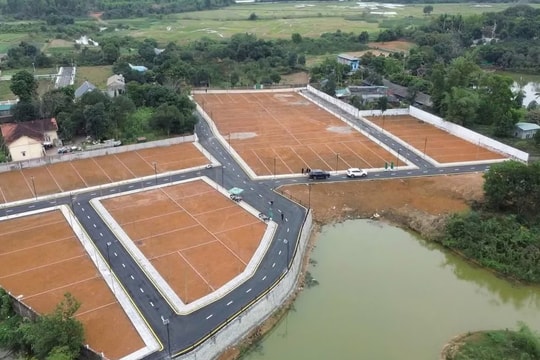 Giá đất nền vùng ven Hà Nội thanh khoản "đóng băng"
