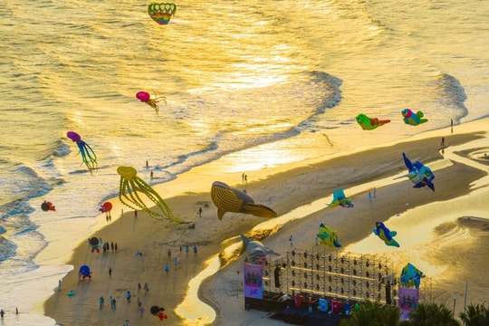 Du lịch hè 2026 phân hóa mạnh, khách không còn 'săn tour rẻ' mà chuộng trải nghiệm sâu
