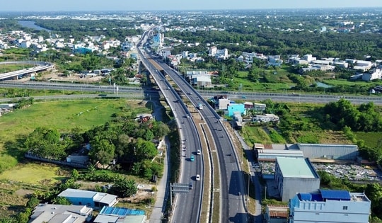 Trục đường 7km 6 làn từ TP. HCM xuống tỉnh biên giới giáp Campuchia sắp hoàn thành