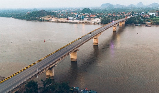 Cây cầu dài 520m kết nối Quảng Ninh với thành phố nhỏ nhất Việt Nam sắp được ‘lên đời’