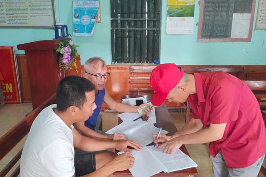 Chỉ hơn 1 tháng nữa, trưởng thôn và 2 chức danh này sẽ được nhận phụ cấp lên đến 20.000.000 đồng