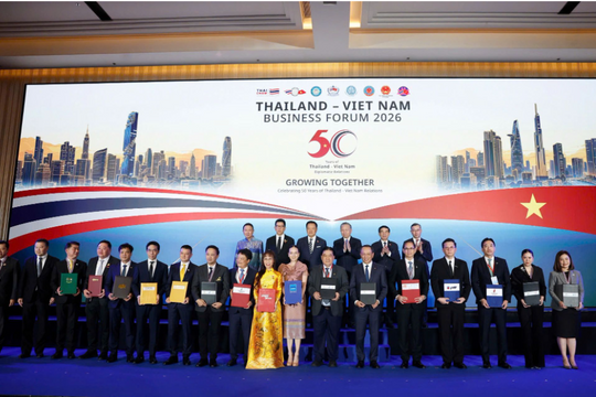 Dưới sự chứng kiến của Tổng Bí thư, Chủ tịch nước Tô Lâm, nhiều tập đoàn Thái Lan, Singapore quyết định chọn FPT cho kế hoạch quan trọng