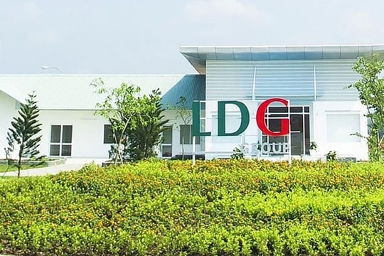 Chủ tịch vừa tái xuất, ngân hàng đã thẳng tay siết 507 sổ đỏ của một doanh nghiệp bất động sản