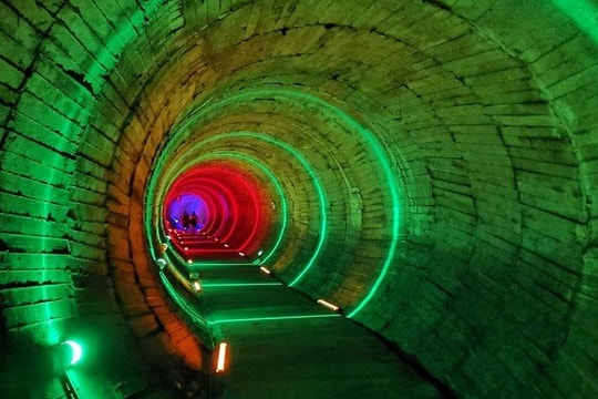 60.000 người Trung Quốc bí mật đào 20km đường hầm, xây dựng công trình rộng bằng 14 sân bóng đá, vốn đầu tư hơn 300.000 tỷ đồng
