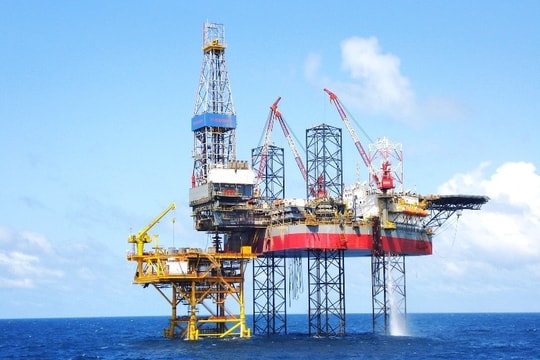 Khoan sâu tới 7.600 m, từng xác lập kỷ lục Việt Nam, giàn khoan gần 20 năm tuổi trở lại với hợp đồng mới kéo dài 249 ngày