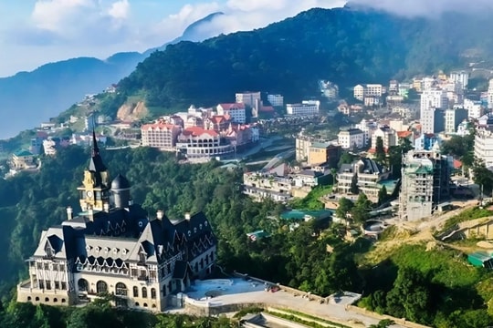 Việt Nam có một xã 'du lịch hàng đầu thế giới': Nằm ngay giáp Hà Nội, quanh năm chỉ khoảng 20 độ C, 4 lần được vinh danh 'Oscar của ngành du lịch'
