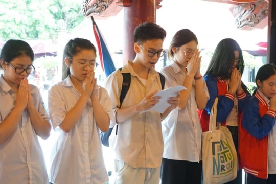 3 mẹo phong thủy giúp sĩ tử thêm tự tin, vững vàng bước vào mùa thi 2026