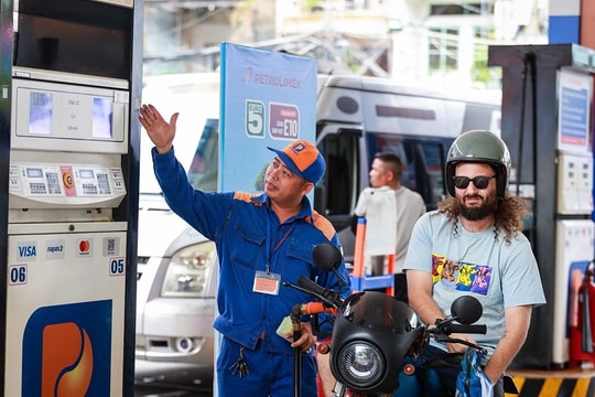 Từ giờ, đổ xăng gặp vấn đề, người dân có thể trình báo chỉ sau vài giây