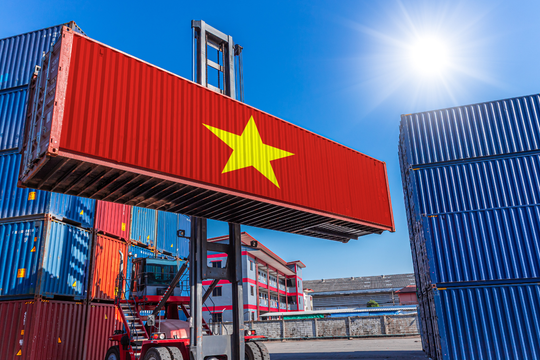 Mỹ muốn áp thuế thêm 12,5%, gần 70 tỷ USD hàng Việt Nam bước vào phép thử mới