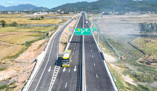 Chỉ 1 tuần nữa, chính thức hoàn thiện toàn bộ cao tốc 11.000 tỷ có hầm xuyên núi và cầu vượt sông