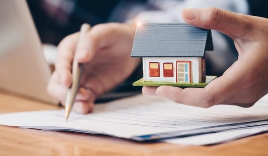 Từ giờ, hợp đồng mua bán nhà ở có bắt buộc phải công chứng?