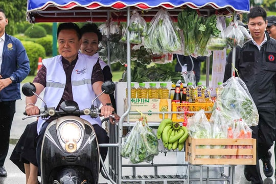 Quốc gia Đông Nam Á phát tiền đi chợ cho dân, chuyên gia lại nói 'hãy nhìn mô hình Trung Quốc'