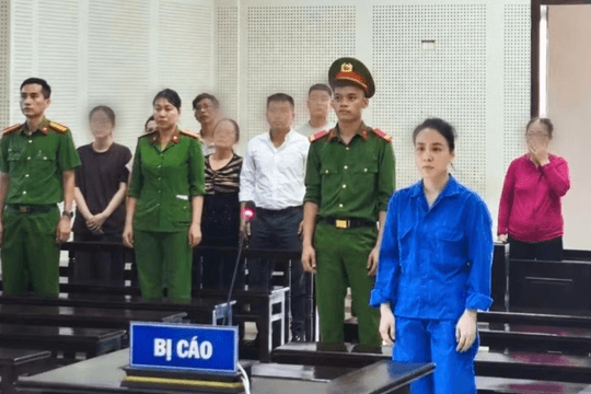 Tuyên án 13 năm tù đối với nữ nhân viên ngân hàng SN 1990