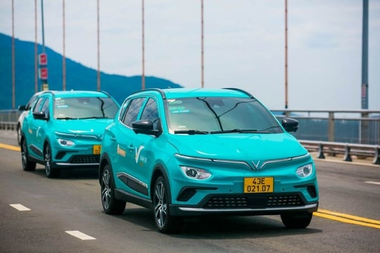 VinFast của tỷ phú Phạm Nhật Vượng sẽ bán 1 triệu ô tô và 4 triệu xe máy điện cho hãng taxi Green SM