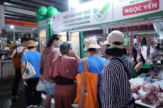 Địa phương tiêu thụ thịt heo lớn nhất nước thí điểm hình thức bán thịt mới, tiểu thương nô nức ủng hộ