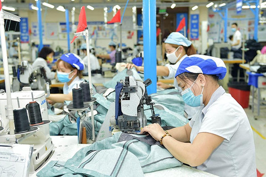 Chuyên gia cảnh báo doanh nghiệp Việt vẫn đứng ngoài 'bữa tiệc' FDI