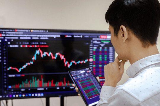 Chiến lược đầu tư tuần 15–19/6: Chuyên gia nghiêng về kịch bản kém tích cực, khuyến nghị hành động cho nhà đầu tư